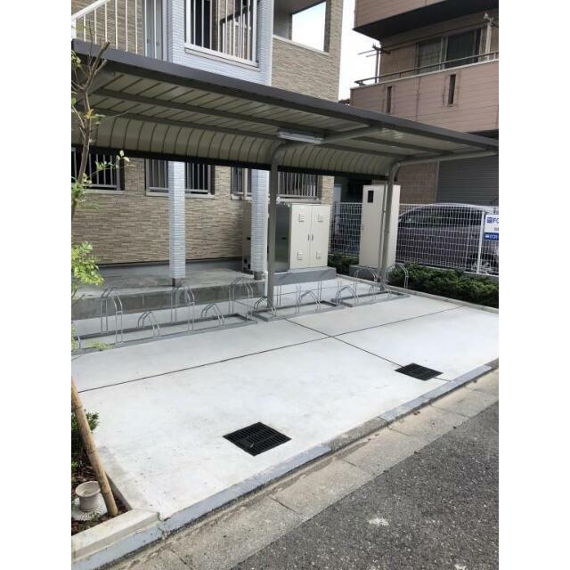 アール シティーの外観写真