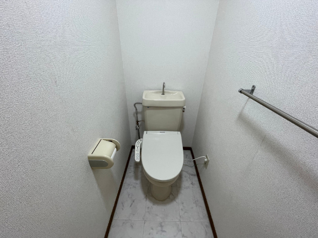トイレ　洋式トイレです