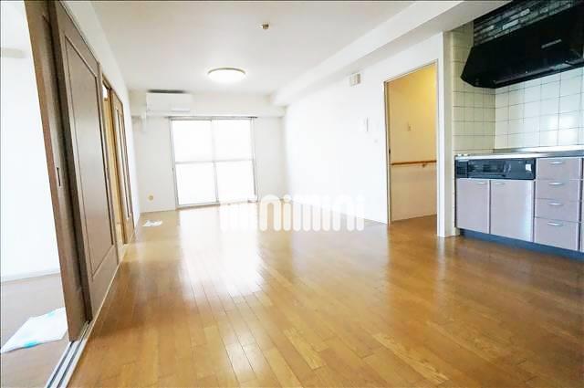 ライオンズマンション調布C棟の居間写真