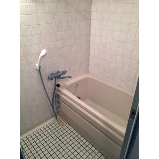 バス・シャワールーム　※写真は同タイプ住戸です。