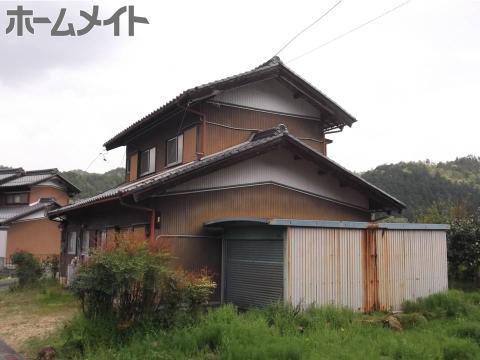 山県市貸家の建物外観