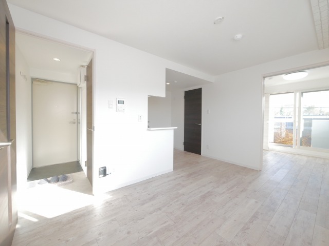 居室・リビング　独立キッチンタイプです☆