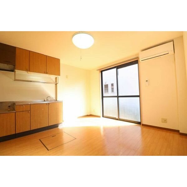 居室・リビング　※現況優先