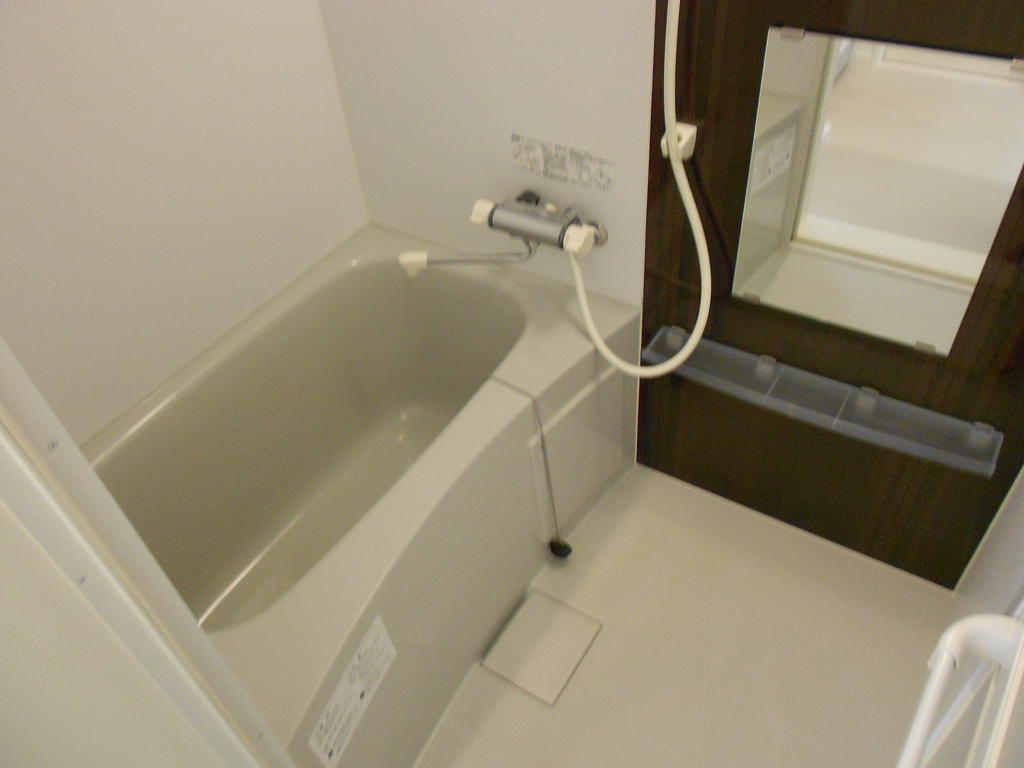 バス・シャワールーム　同タイプ同モデルを使用