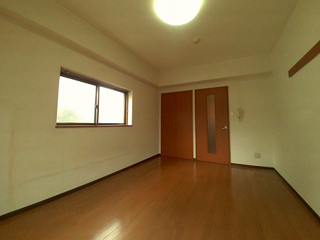 居室・リビング　同タイプの写真を引用してます。現状優先