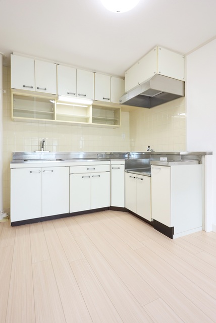 キッチン　効率的で使い勝手の良いＬ型キッチン