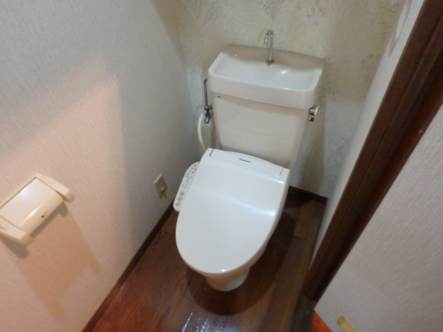 トイレ　トイレもきれいです
