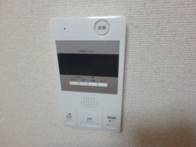セキュリティ　ＴＶモニタ付インタホンでセキュリティ面にも配慮