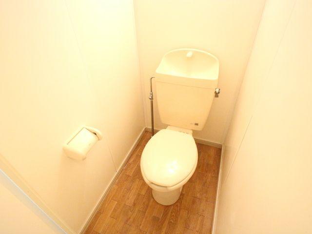 【奈良市敷島町のアパートのトイレ】