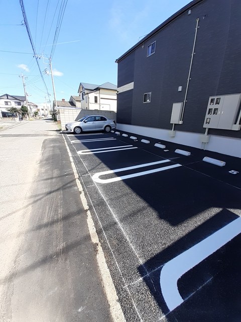 【ココン(板井)の駐車場】