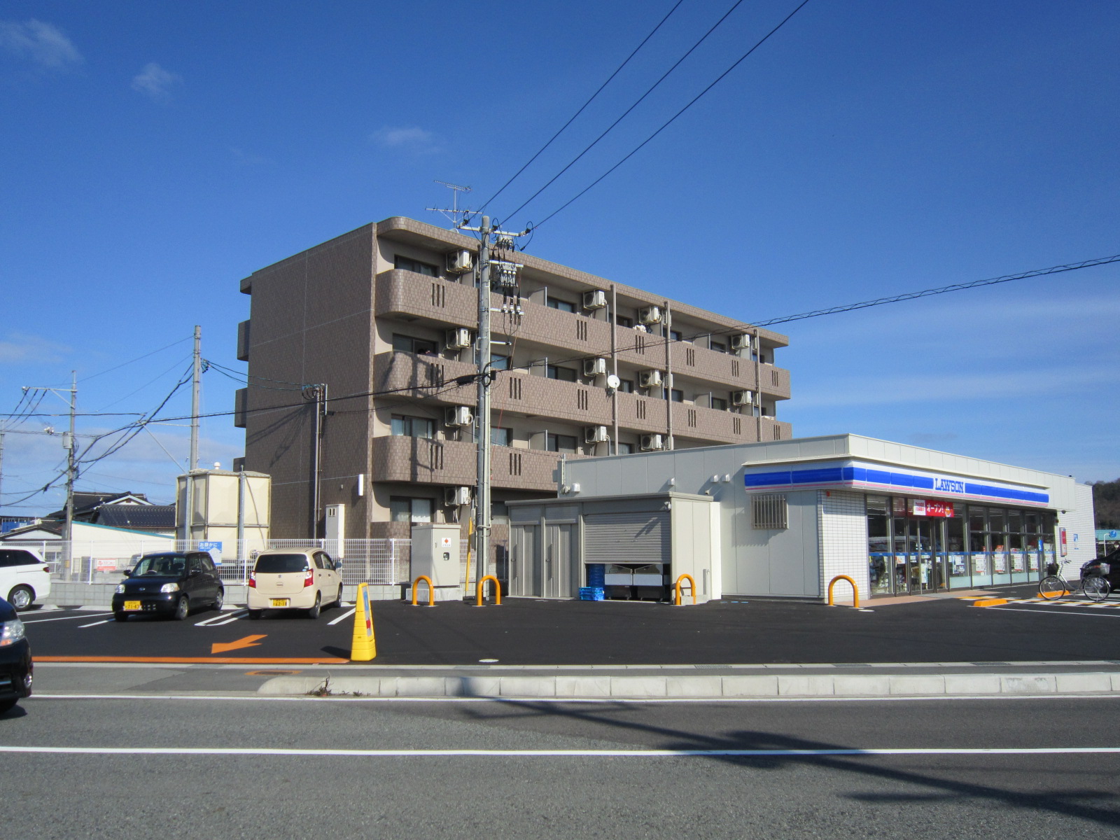 コンビニ　ローソン鳥取江津店（コンビニ）まで554m