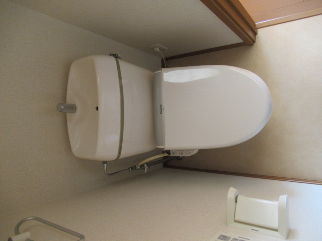 トイレ　ウォシュレット付