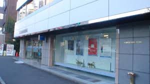 銀行　西武信用金庫北新宿支店（銀行）まで107m