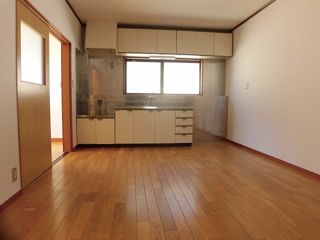 キッチン　7.5帖のダイニングキッチン。