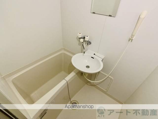 レオパレスヴェルデの風呂写真