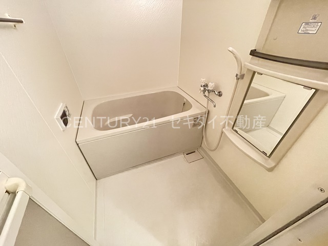 バス・シャワールーム　バスルーム