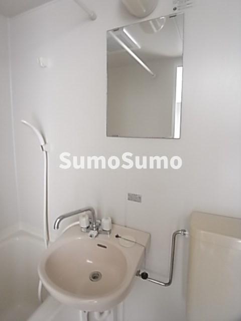 洗面設備　使いやすい独立洗面台です