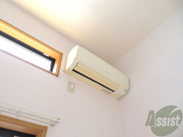 その他設備　エアコンが付いていますので寒暖対策もばっちり。