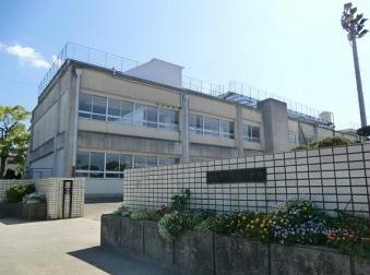 小学校　徳島市立川内南小学校（小学校）まで1943m