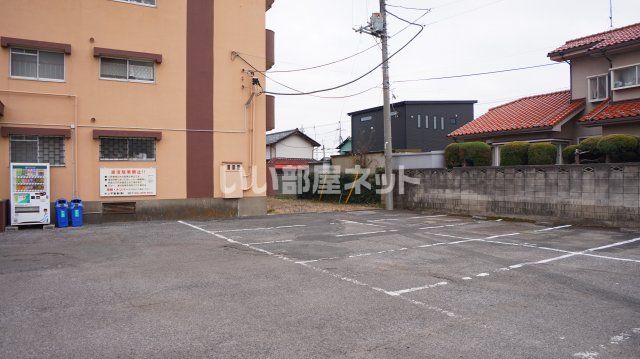 【サンヒルズ太田南の駐車場】