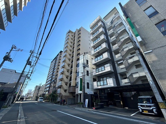 姫路市北条口のマンションの建物外観