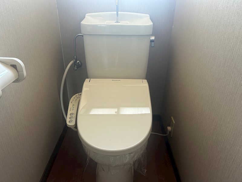 トイレ　退去前につき写真はイメージになります