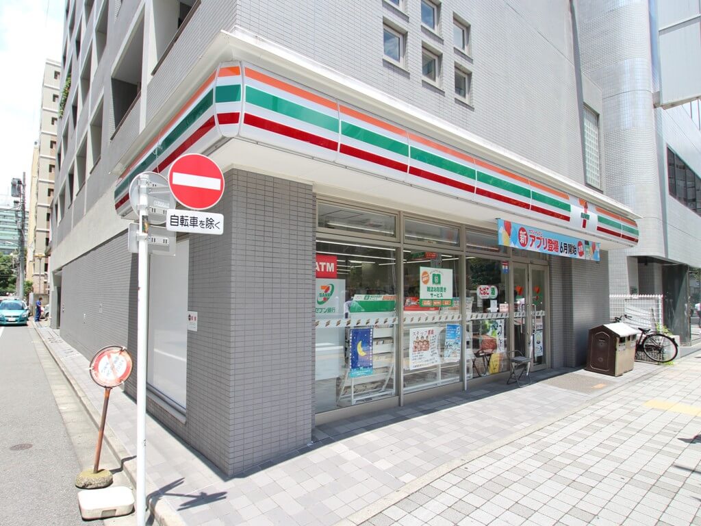 【中央区日本橋堀留町のマンションのコンビニ】