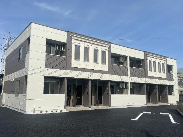 福岡市東区香住ヶ丘のアパートの建物外観