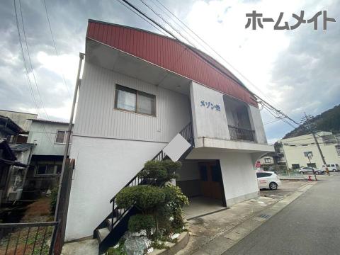 郡上市八幡町島谷のマンションの建物外観