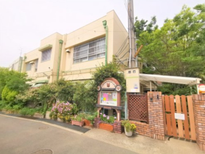 幼稚園・保育園　深井こども園（幼稚園・保育園）まで545m