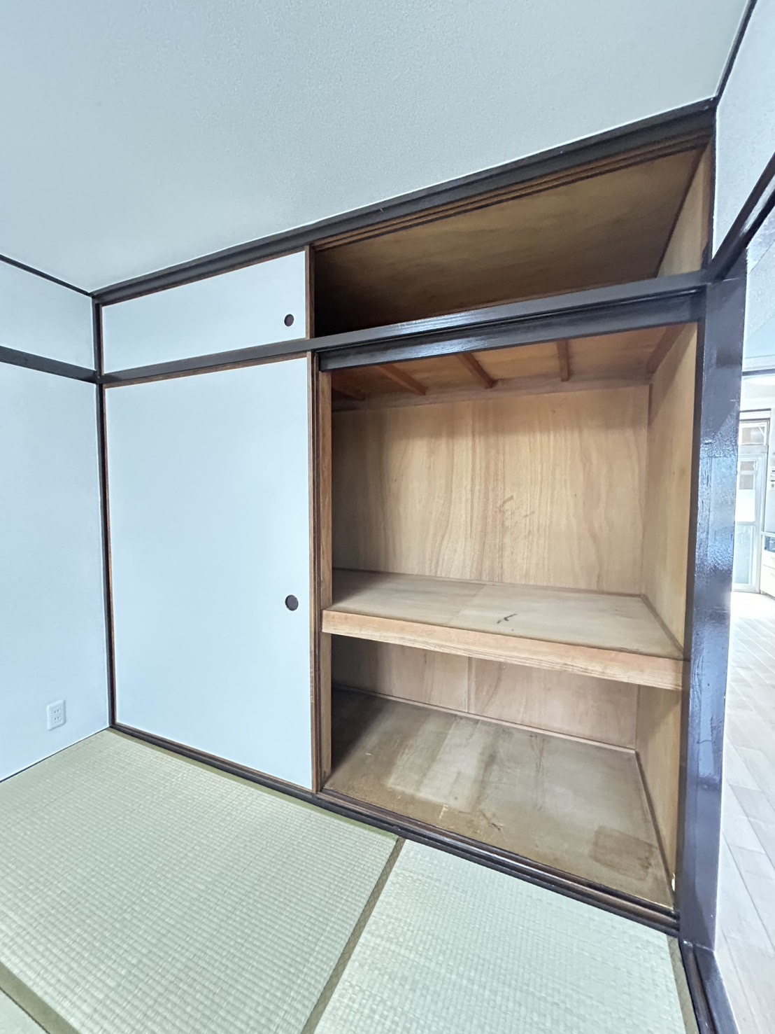 星陵台住宅一号棟の内装写真
