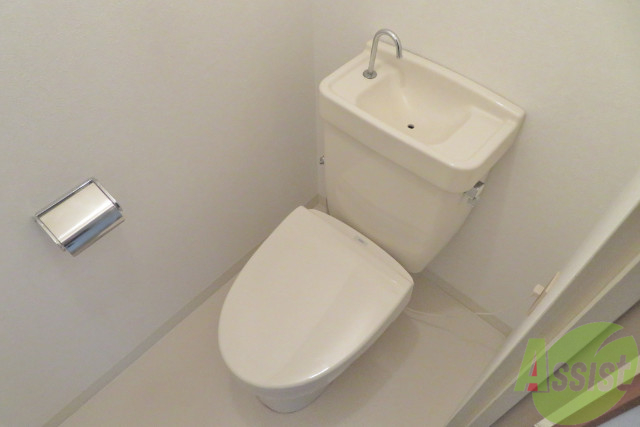 トイレ　トイレはキレイになって使いやすそう