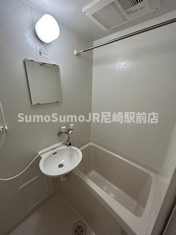 バス・シャワールーム　お風呂で日々の疲れを落としましょう