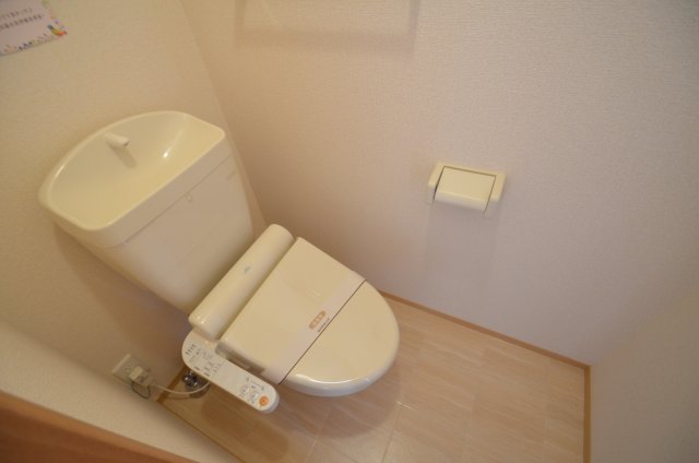 トイレ　気分すっきり温水洗浄便座