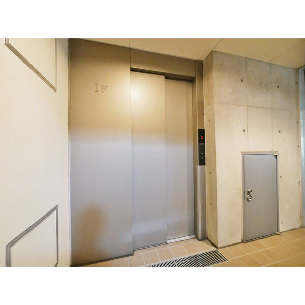 その他設備　エレベーター(1基)