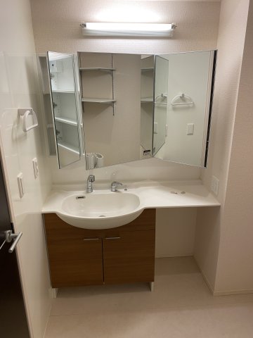 洗面設備　イメージ(反転タイプ)