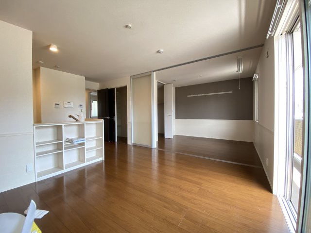 居室・リビング　イメージ(反転タイプ)