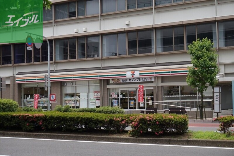 コンビニ　セブンイレブン長崎万才町店（コンビニ）まで368m