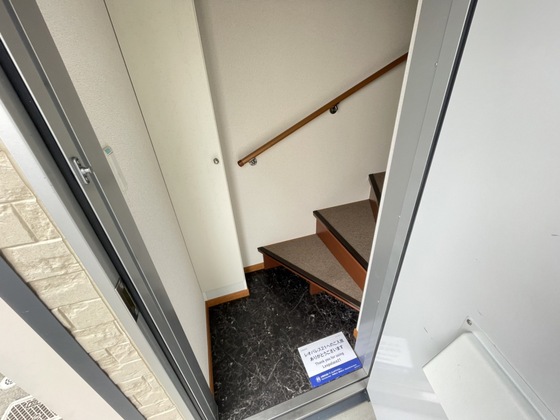 玄関　※別部屋の写真です