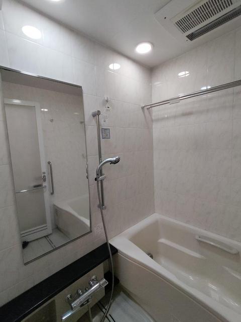 バス・シャワールーム　浴室　追い焚き機能　浴室乾燥機