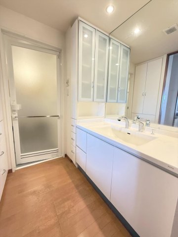 洗面設備　広い洗面スペースです★