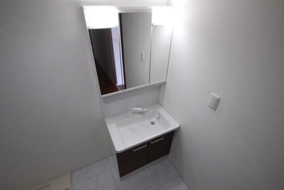 洗面設備　※別部屋の写真です