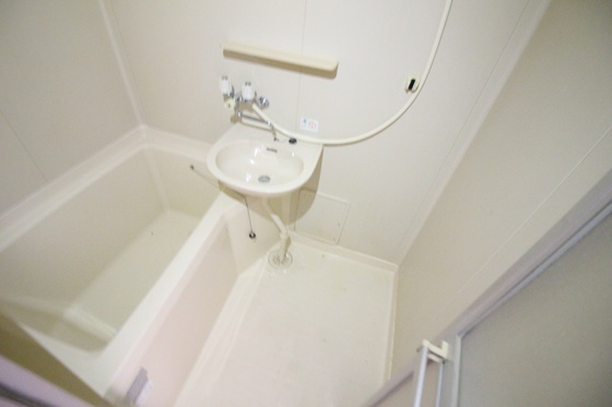 バス・シャワールーム　他号室のお写真です