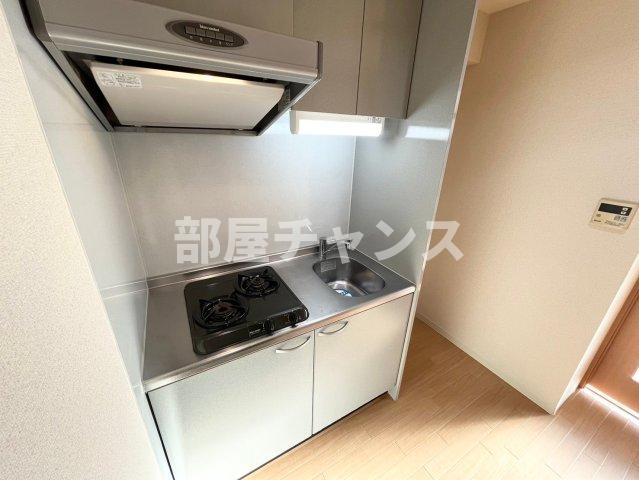 キッチン　コンパクトなキッチンで掃除もラクラク