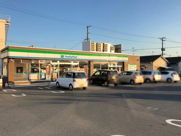 コンビニ　ファミリーマート倉敷水島北緑町店（コンビニ）まで739m