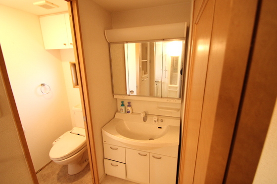 洗面設備　※他部屋の写真です。現況優先