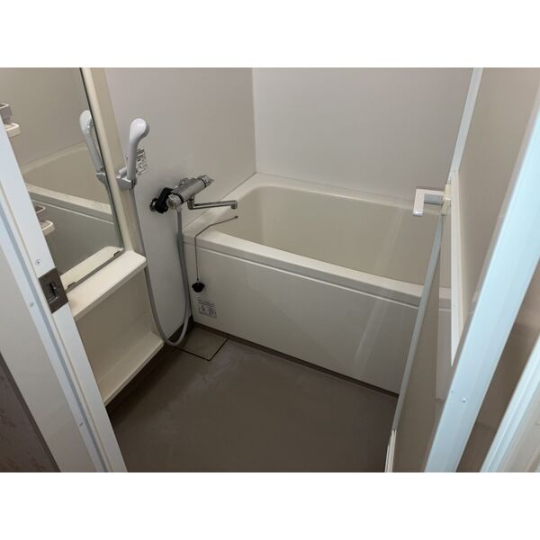 バス・シャワールーム　同物件別室です。