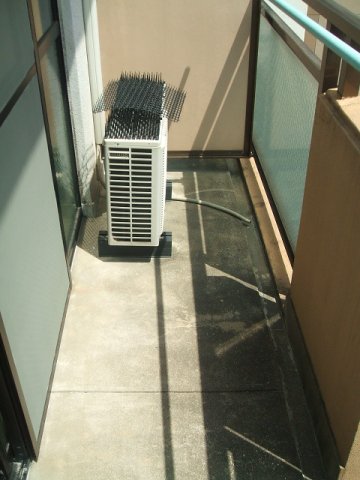 バルコニー　お洗濯にも便利なバルコニー付き