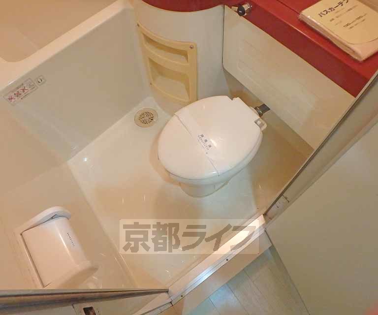 トイレ　ユニットバスのトイレです。