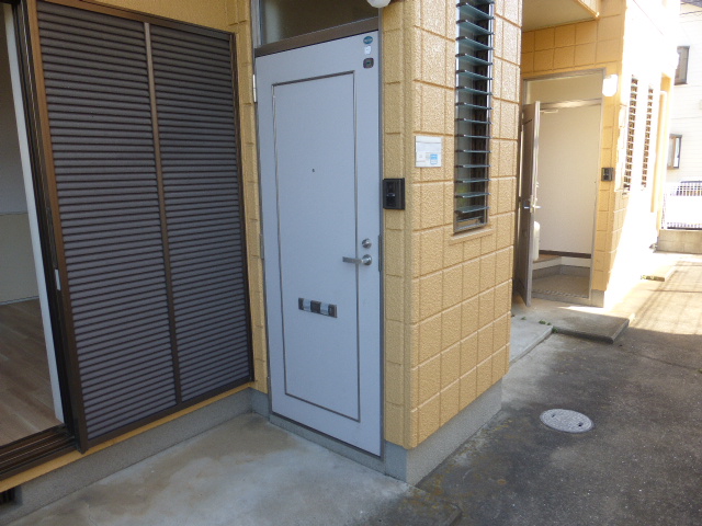 庭　2Fバルコニーの他、1F占有スペースも利用可